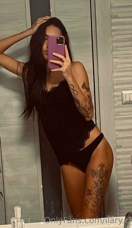 Ilary C pornstar exclusive photos