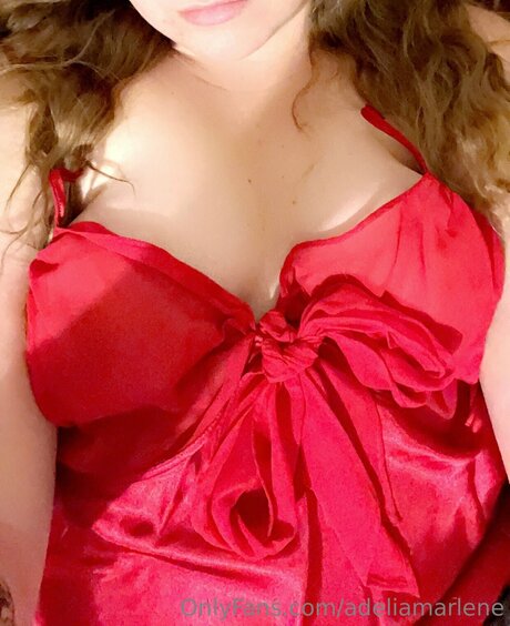 Adeliamarlene exclusive actress img