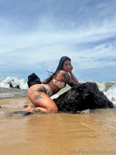 Mandy More hot star galleries