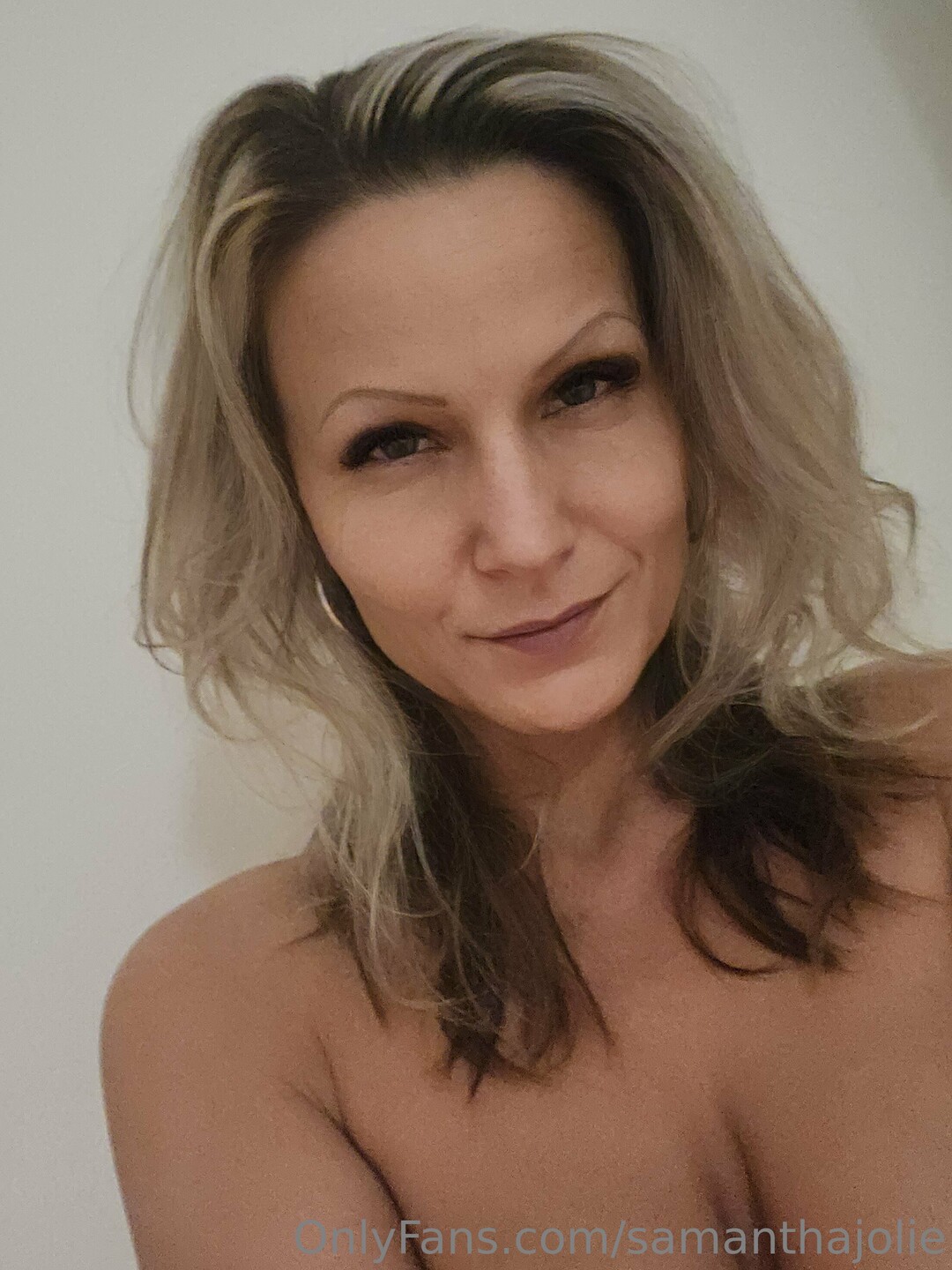 Samanthajolie erotic star photos