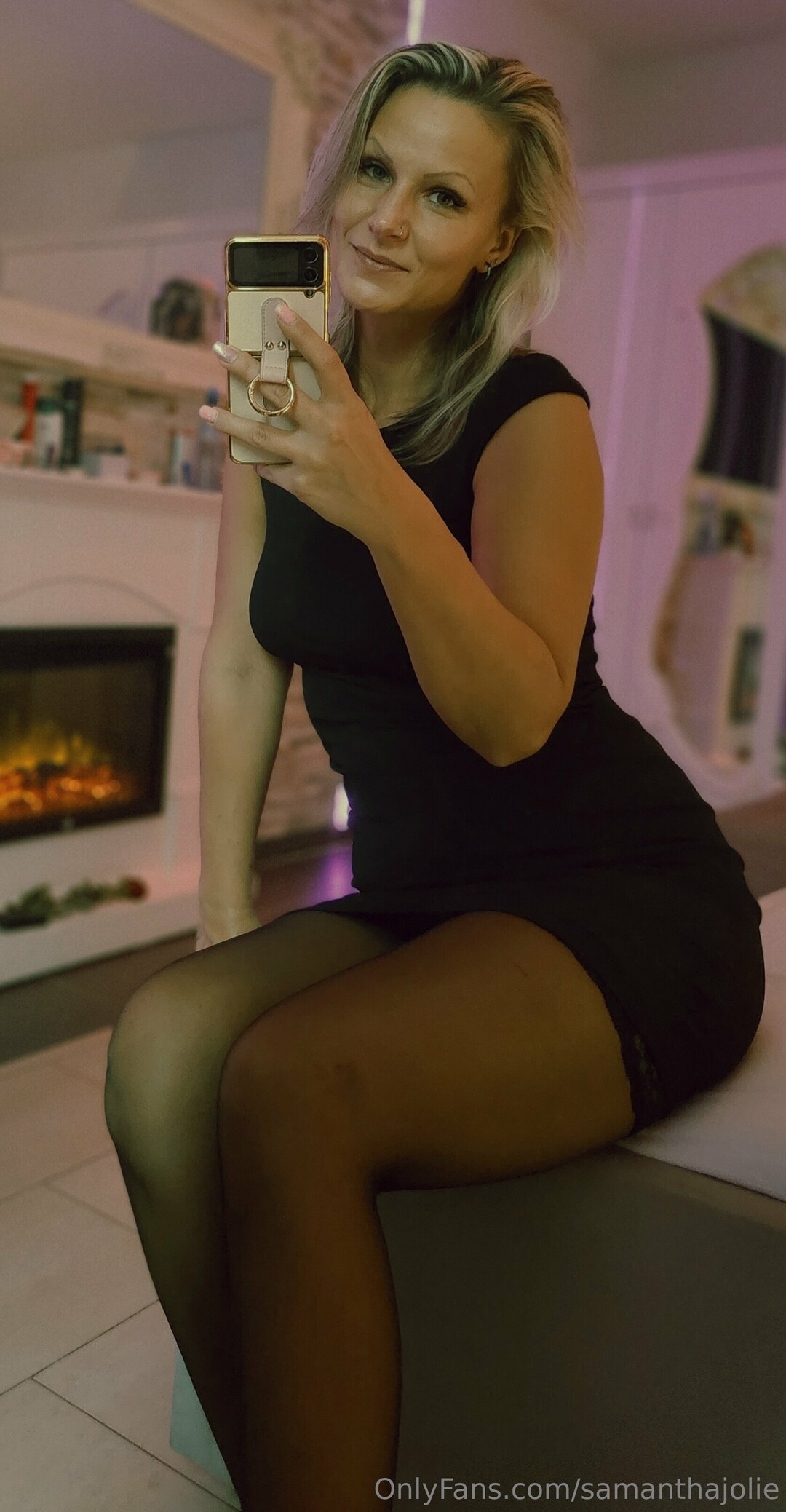 Samanthajolie star hot archive