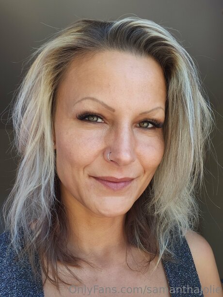 blonde natural onlyfans top image