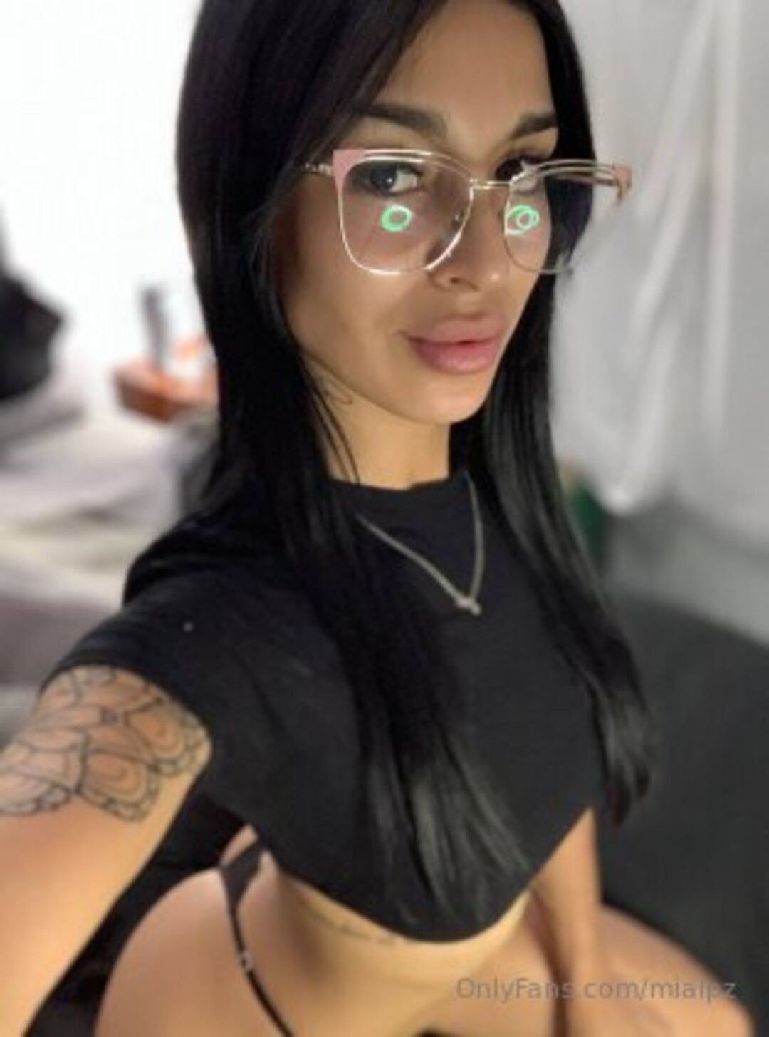 Mialpz nudes actress pic