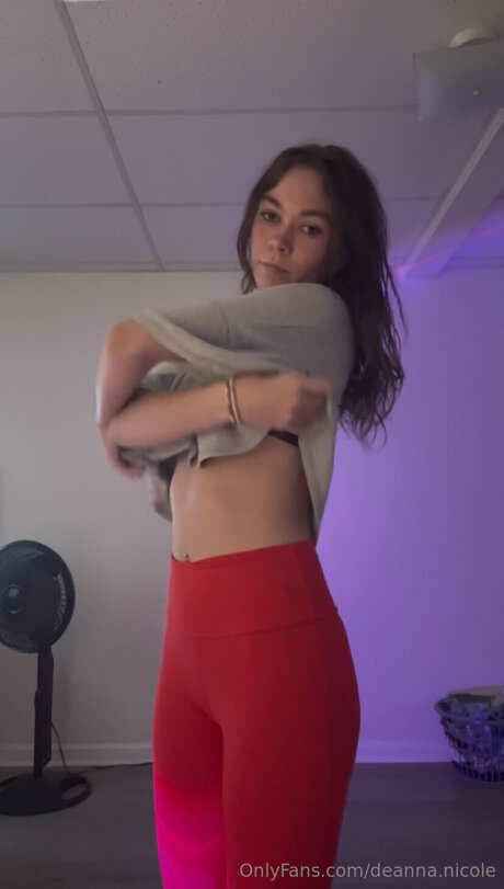 Deanna Nicole star hd img