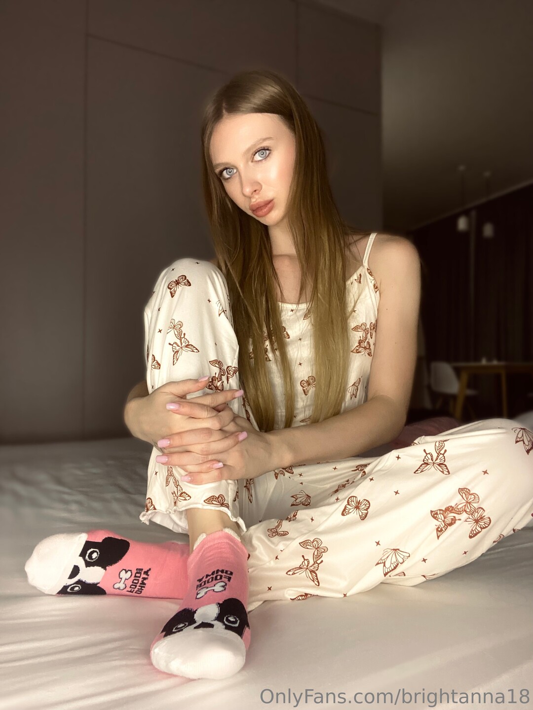 Brightanna18 pornstar erotic pics