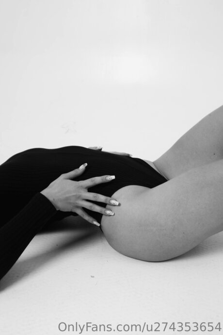 Paulinasw star nude pic