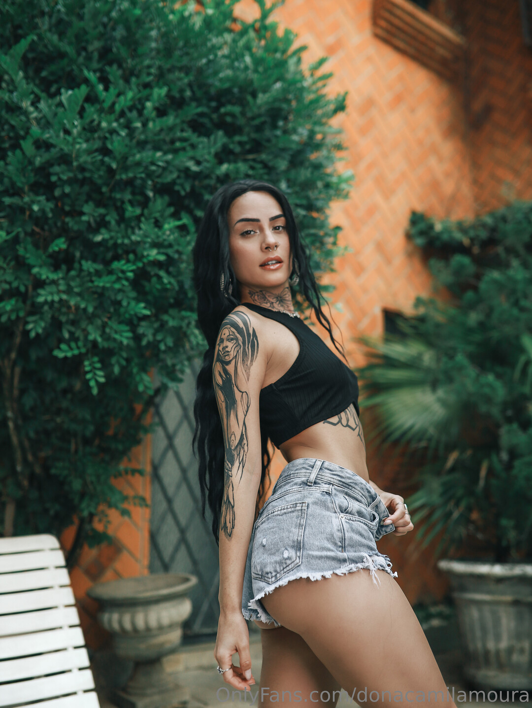 Donacamilamoura model hot picture