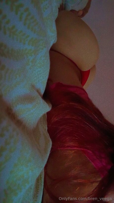 Bren Veega pretty actress gallery