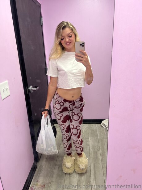 Raelynnthestallion pornstar adult photo