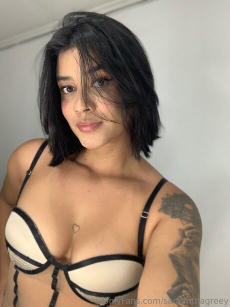 Samanthagreey exclusive model pic