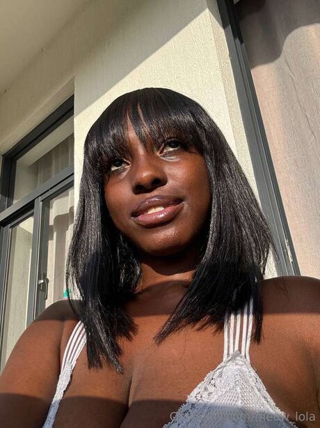 Love Lola Xo free actress image