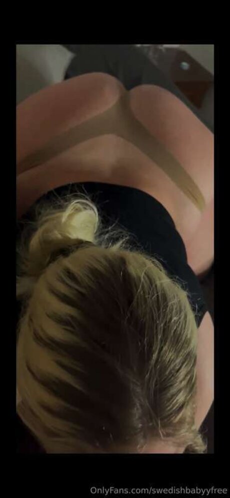 Swedishbabyyfree model perfect photos