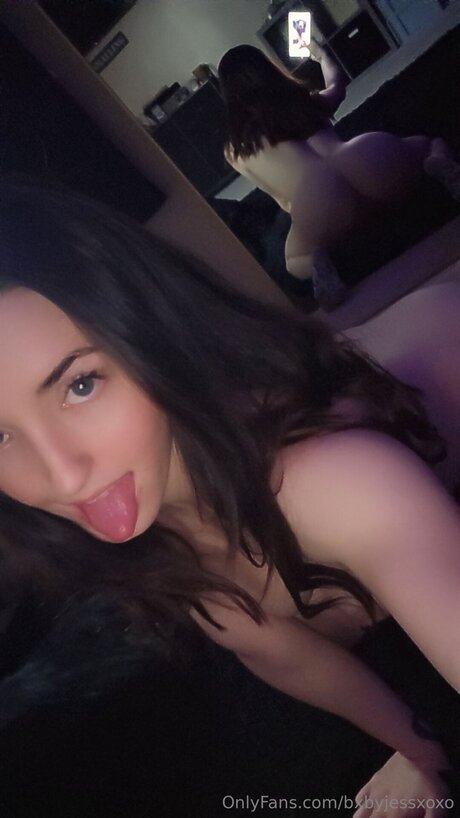Bxbyjessxoxo xxx pornstar pic