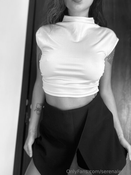 Serenaleone star nudes pics