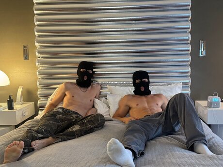 Sneakkysam actress pics