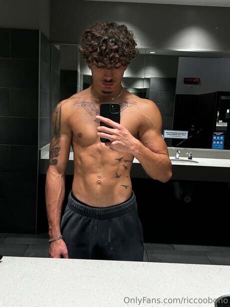 Riccoobono perfect model galleries