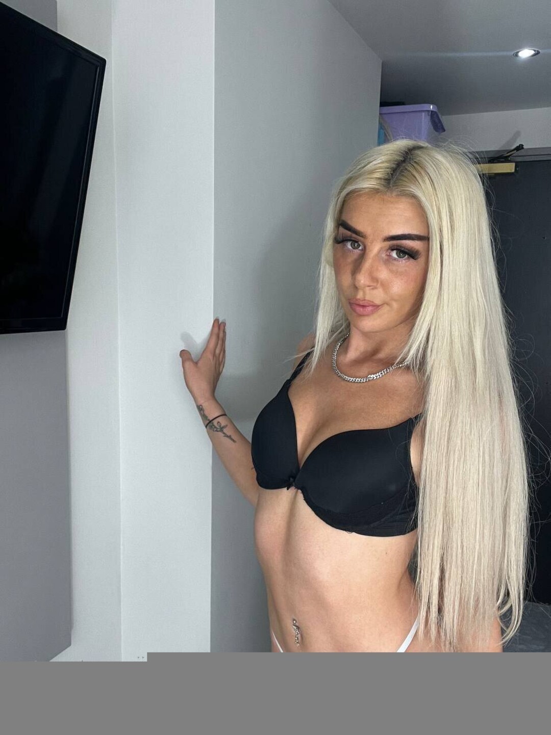 Tararose1 sex model img