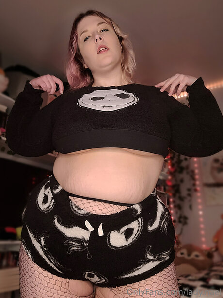 stepdaughter onlyfans adult picture