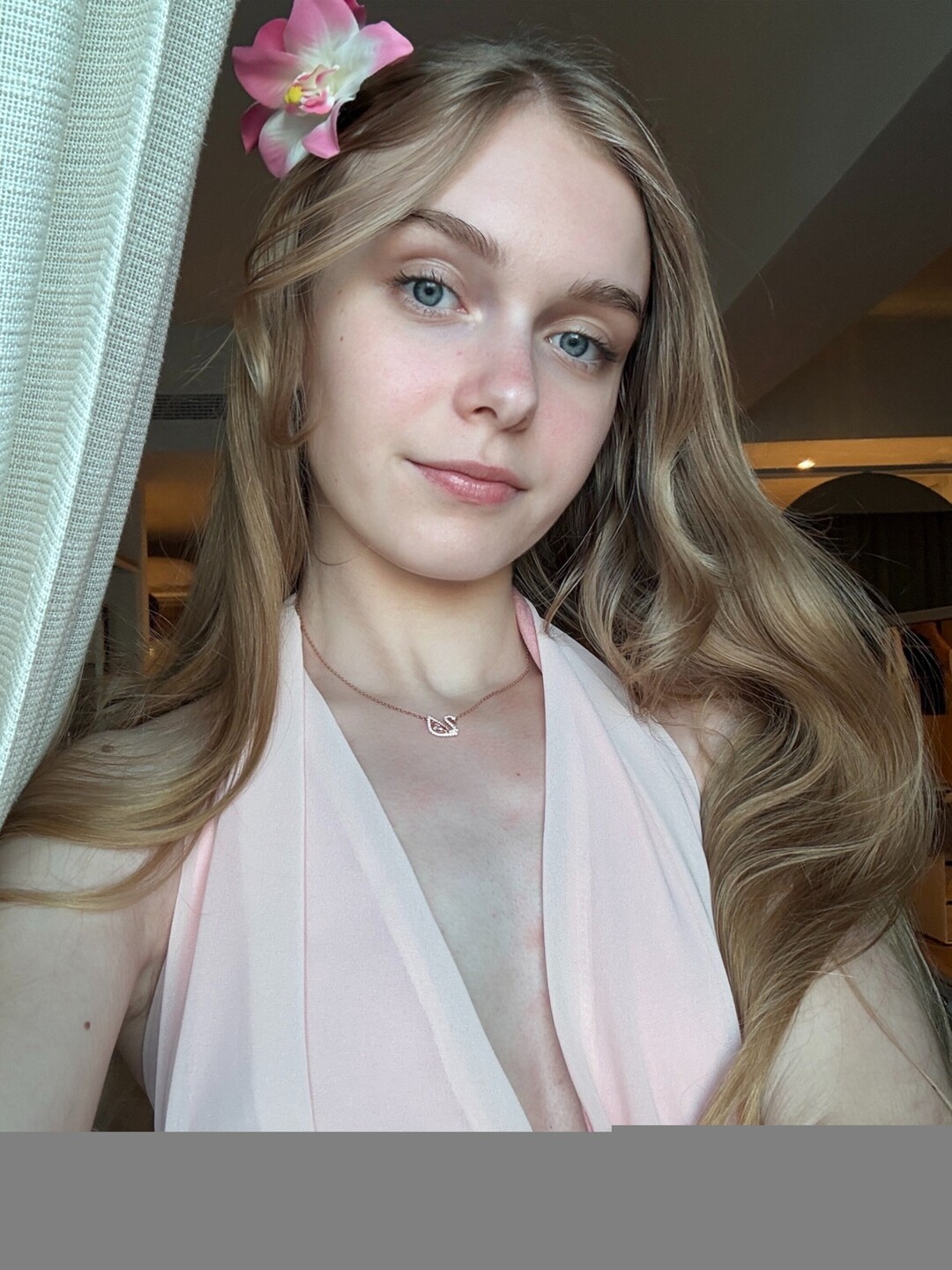 Arya Lune star photos