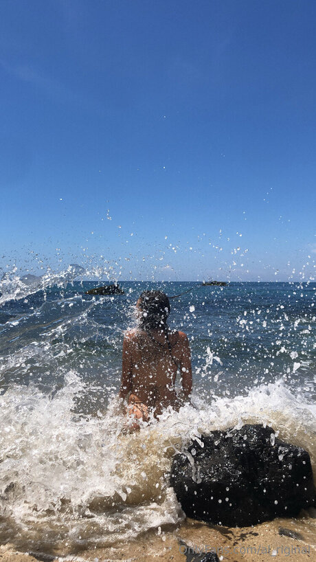 hottest midget onlyfans xxx pictures