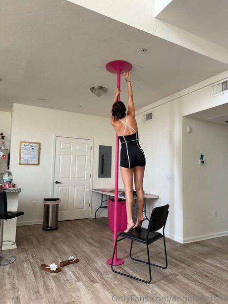 Angelh3art33 profile image