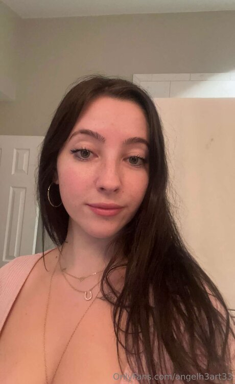 Angelh3art33 pretty pornstar photos