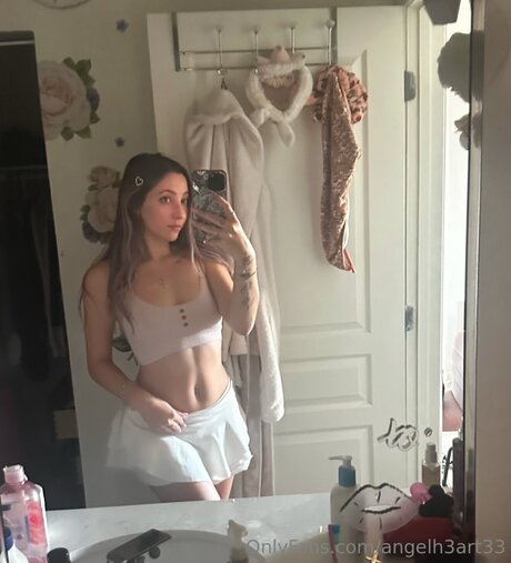 Angelh3art33 pornstar xxx images