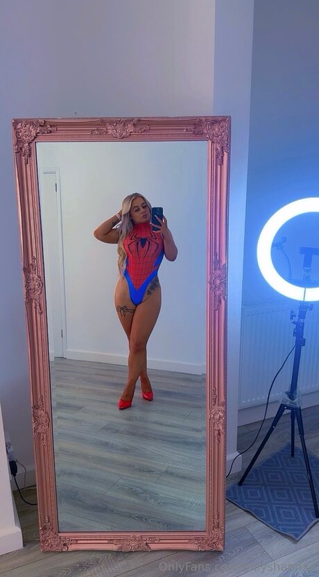 Shannloveex model nice pic