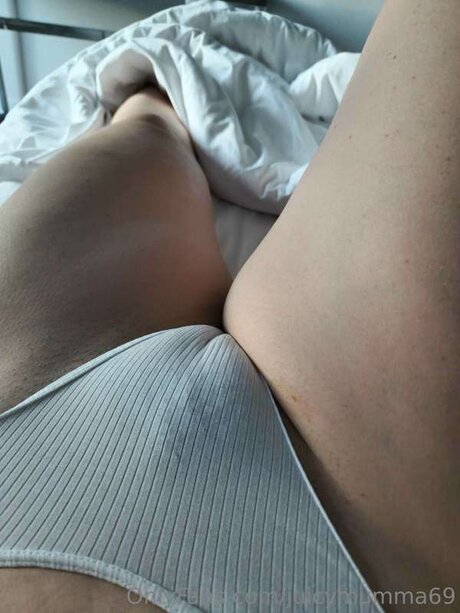 Juicymumma69 perfect actress img