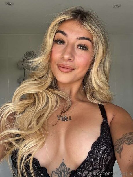 gloryhole princess onlyfans erotic photo