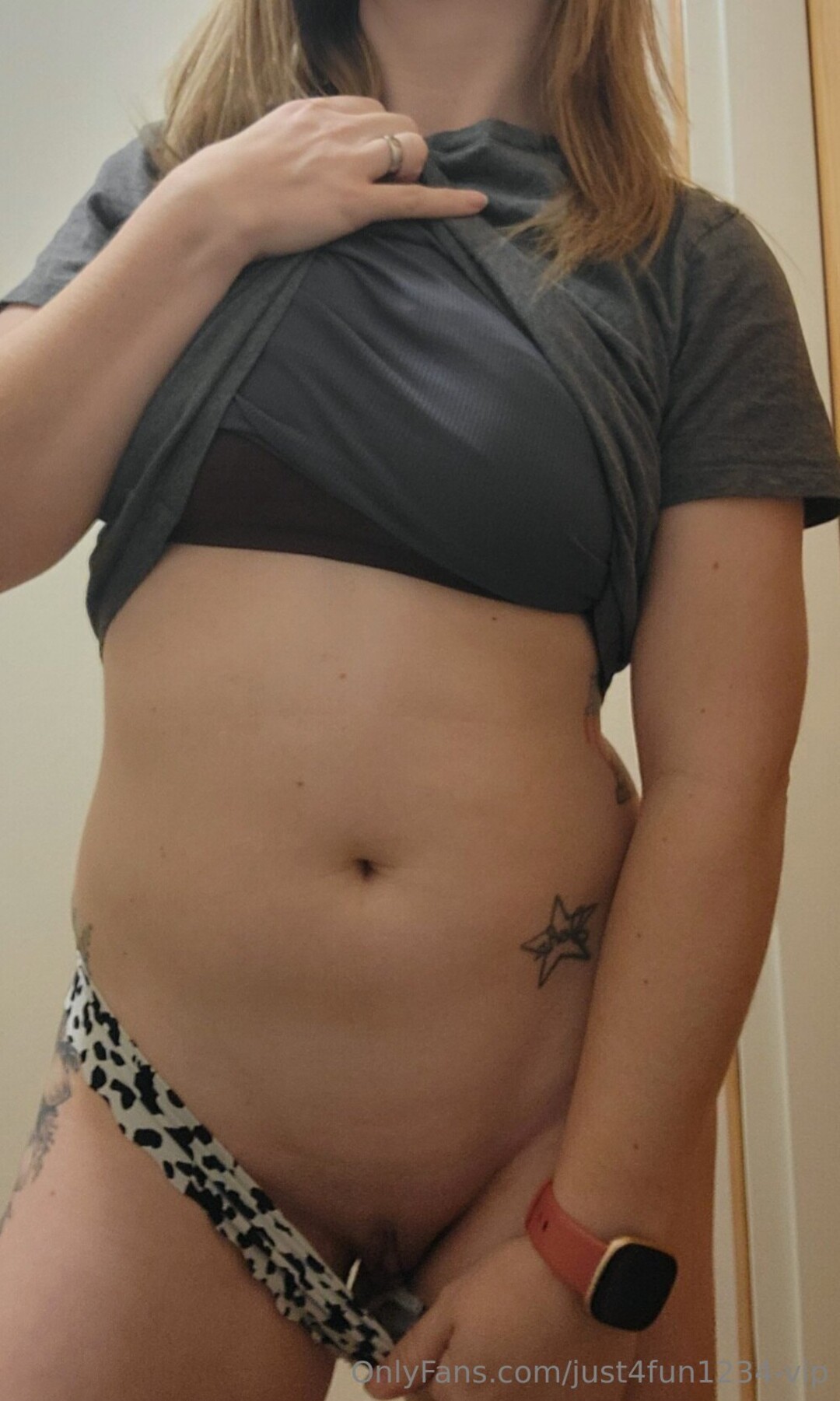 blonde college onlyfans naked picture
