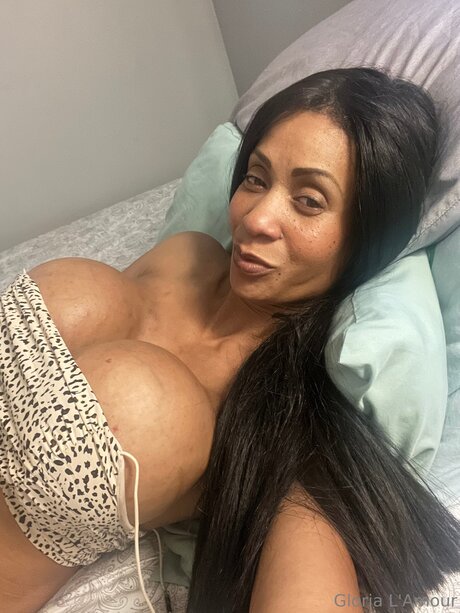 Glorialamour nude star photos