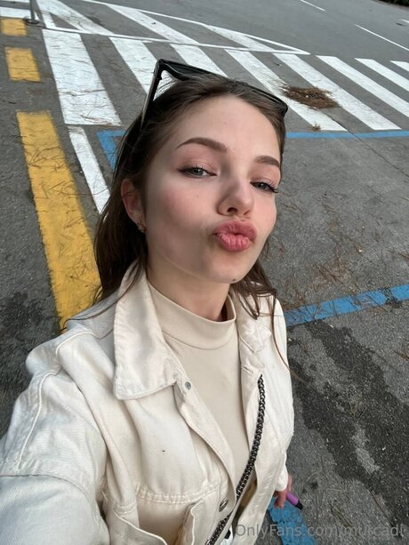 Murcadi art star pics