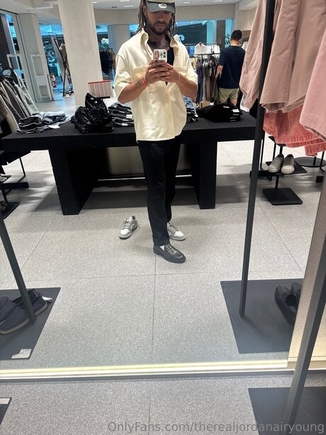 Therealjordanairyoung perfect star galleries