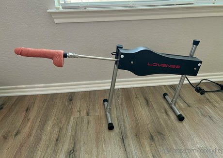 kyliejordanfree hot pornstar picture