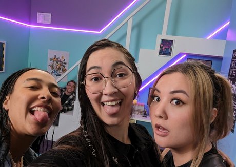 Ovilee May star erotic pics