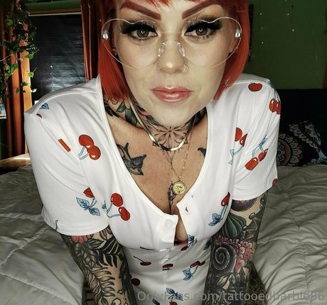 tattooedbarbie86 star high quality picture