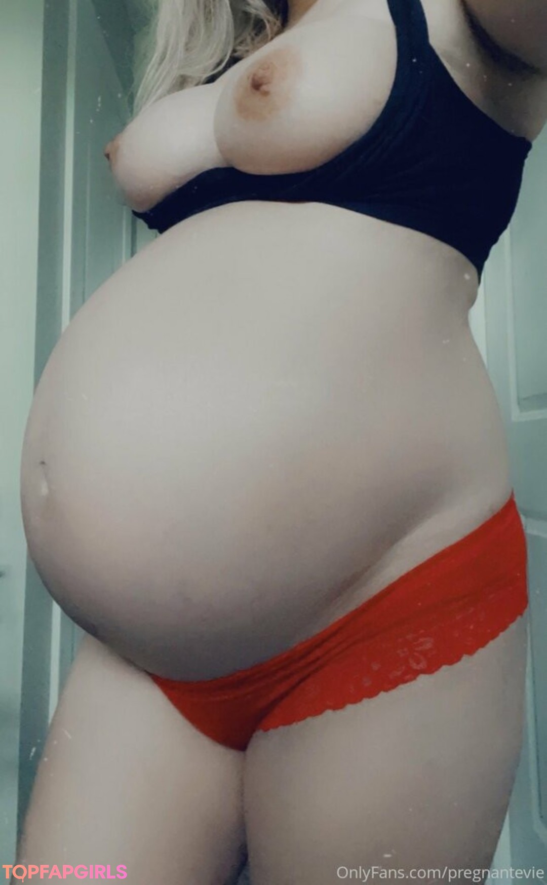 hotmomevie exclusive model photos