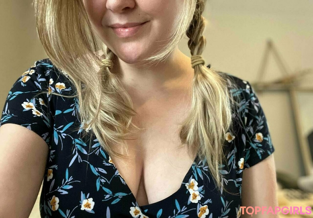 hotmomevie model pretty galleries