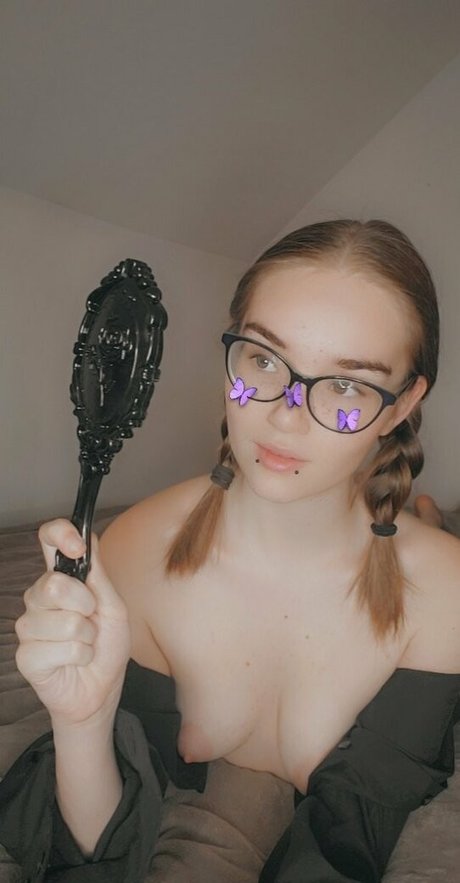 izzy hellbourne star hd photos