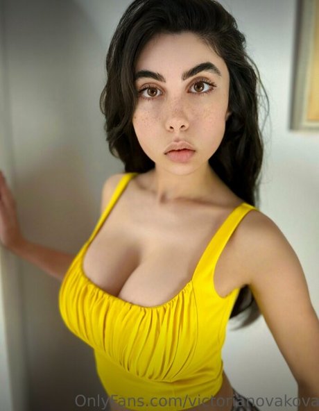 victorianovakova naked actress pictures