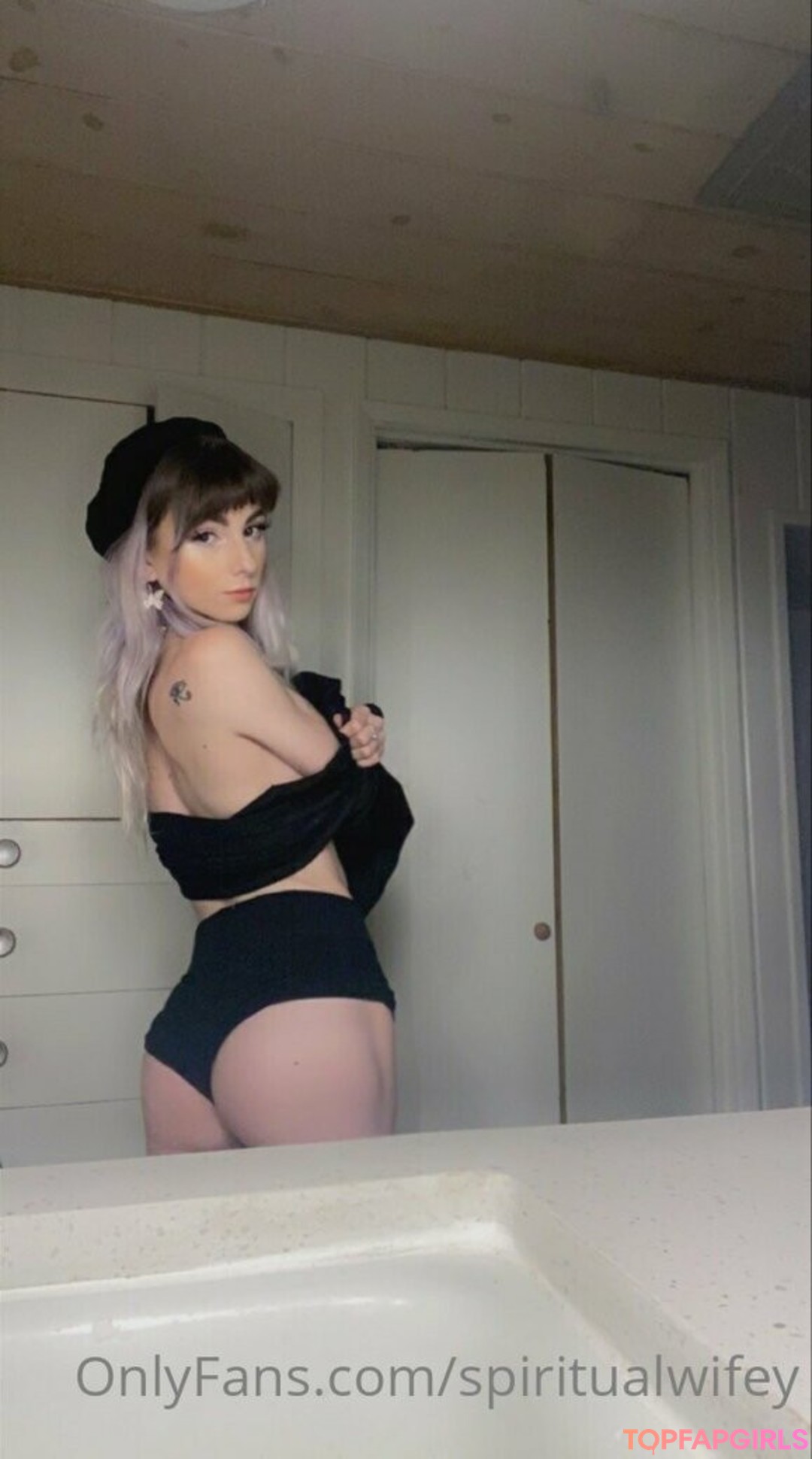 spiritualwifey naked star gallery