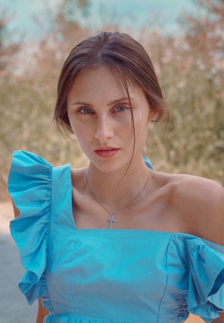 Alina Atavina free star pic