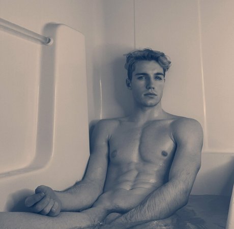 naked milf onlyfans art naked img