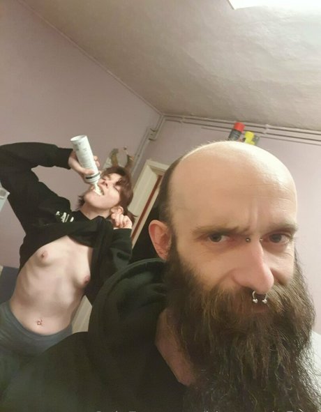 bluecandyfloss naked model img