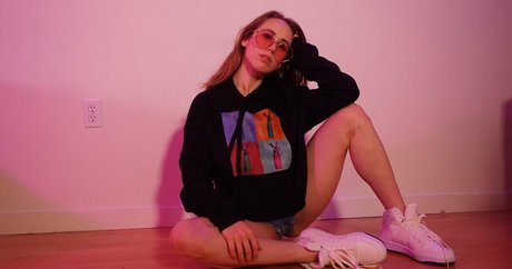 jackiehoff pornographic model img