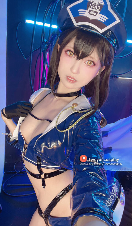 Twoyun adult model photo