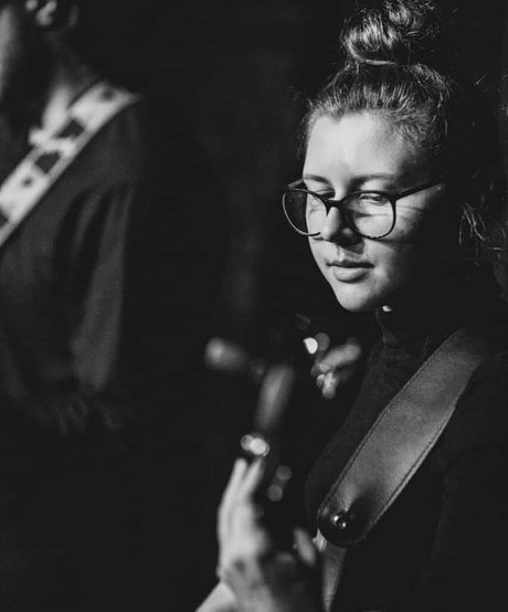 juliaplaysgroove star sex photos