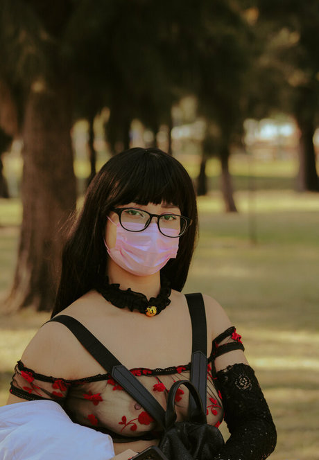 lachicaspider model sexy archive