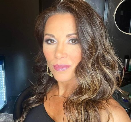 tall milf onlyfans nude pictures